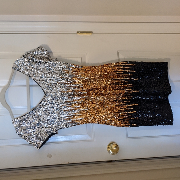 Maner Dresses & Skirts - Sequin Glitter Dress